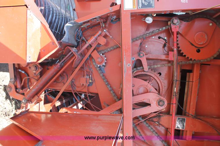 image for item C3786 2000 Hesston 4910 large square baler