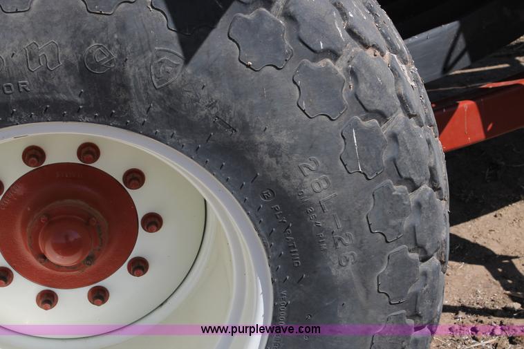 image for item C3786 2000 Hesston 4910 large square baler