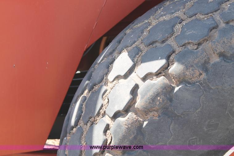 image for item C3786 2000 Hesston 4910 large square baler