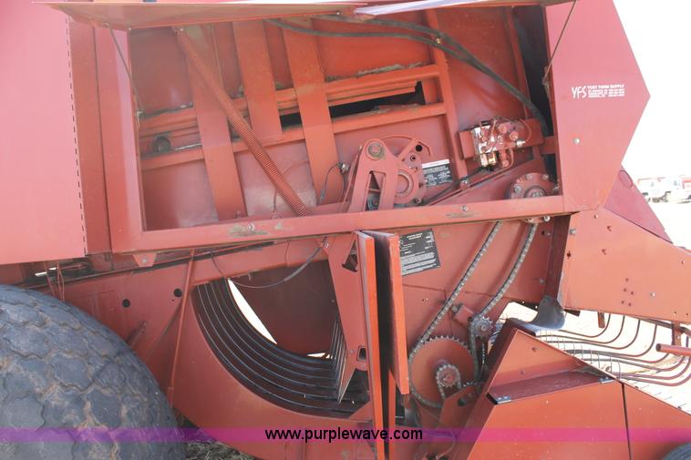 image for item C3786 2000 Hesston 4910 large square baler