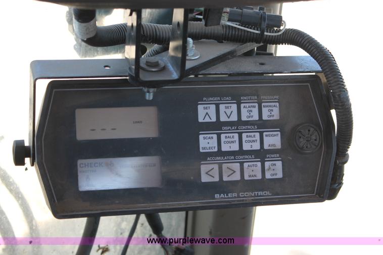 image for item C3786 2000 Hesston 4910 large square baler