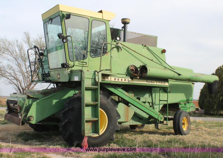 image for item C3797 1977 John Deere 7700 Turbo combine