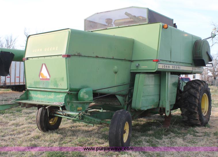 image for item C3797 1977 John Deere 7700 Turbo combine