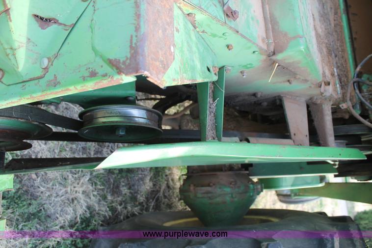 image for item C3797 1977 John Deere 7700 Turbo combine