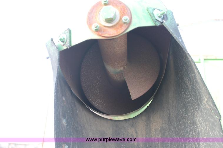 image for item C3797 1977 John Deere 7700 Turbo combine