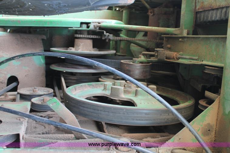 image for item C3797 1977 John Deere 7700 Turbo combine