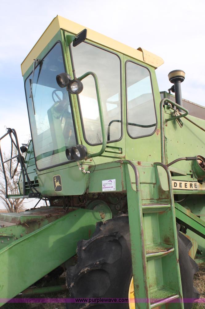image for item C3797 1977 John Deere 7700 Turbo combine