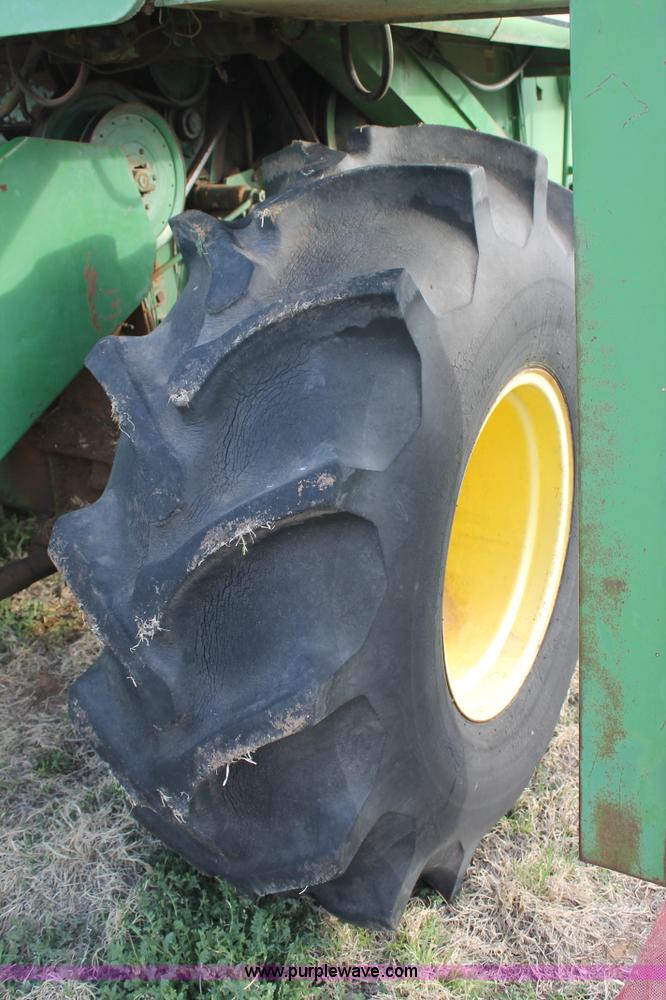 image for item C3797 1977 John Deere 7700 Turbo combine