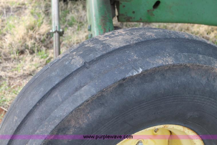 image for item C3797 1977 John Deere 7700 Turbo combine