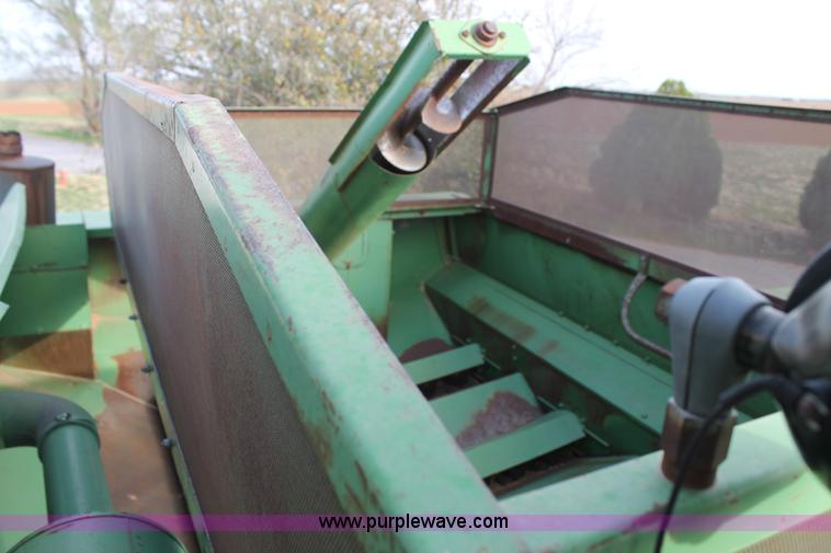 image for item C3797 1977 John Deere 7700 Turbo combine