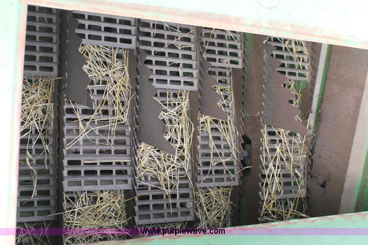 image for item C3797 1977 John Deere 7700 Turbo combine