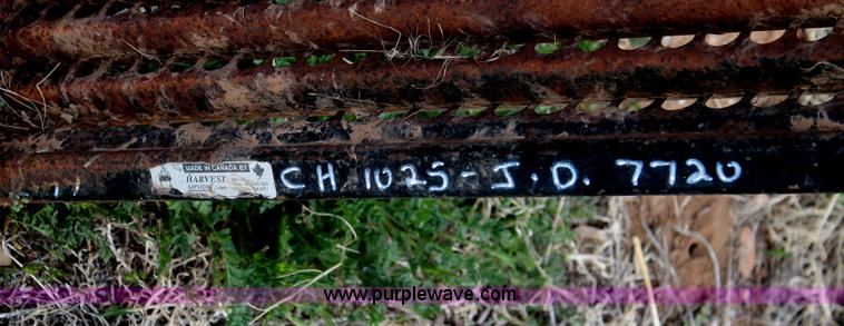 image for item C3797 1977 John Deere 7700 Turbo combine