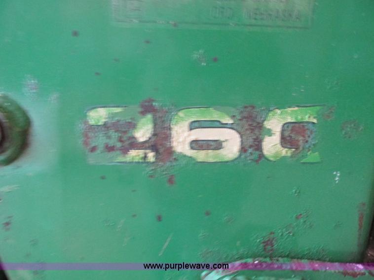 image for item E5423 1979 John Deere 4440 tractor