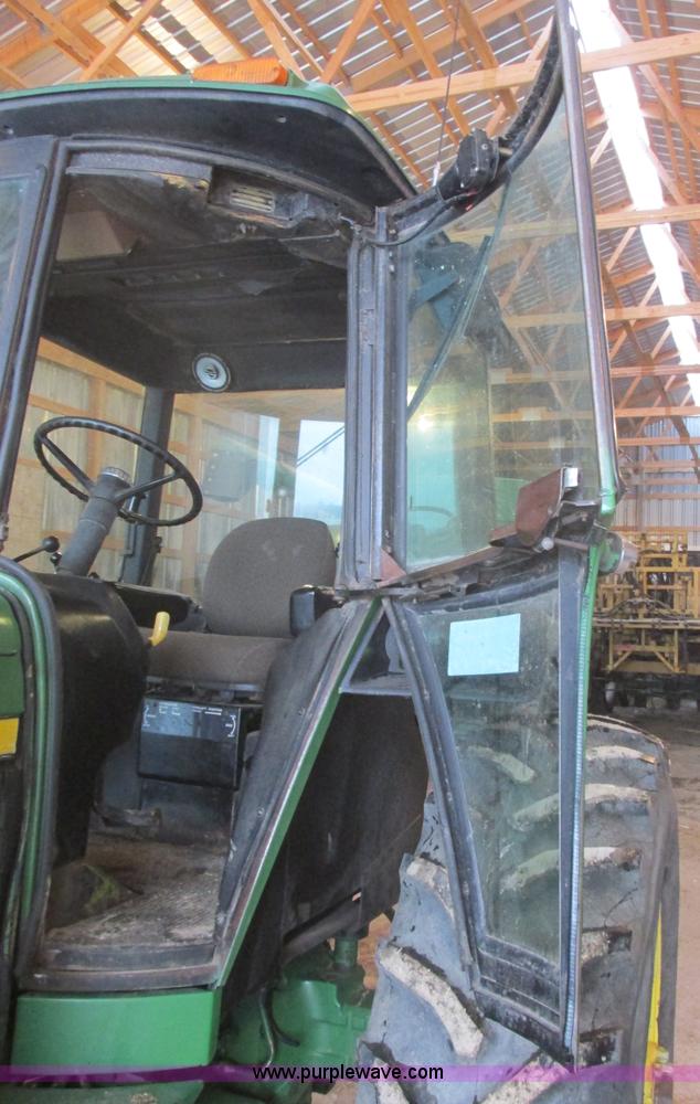 image for item E5423 1979 John Deere 4440 tractor