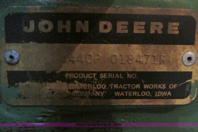 image for item E5423 1979 John Deere 4440 tractor