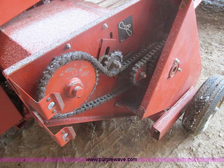 image for item E5424 1996 Hesston 4755 big square baler