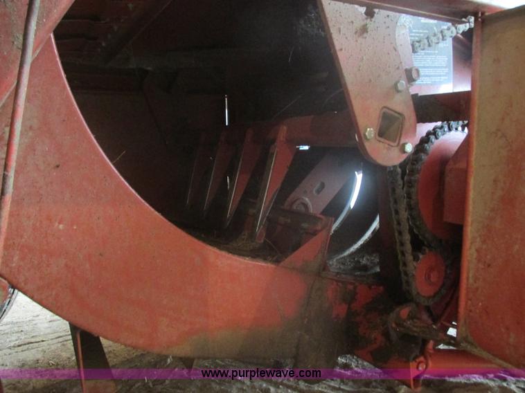 image for item E5424 1996 Hesston 4755 big square baler