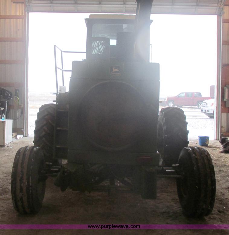 image for item E5425 1990 John Deere 5830 forage harvester