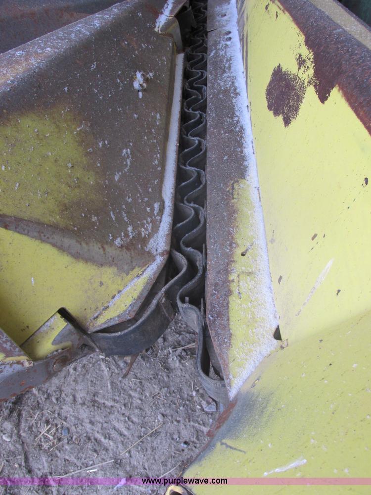 image for item E5425 1990 John Deere 5830 forage harvester