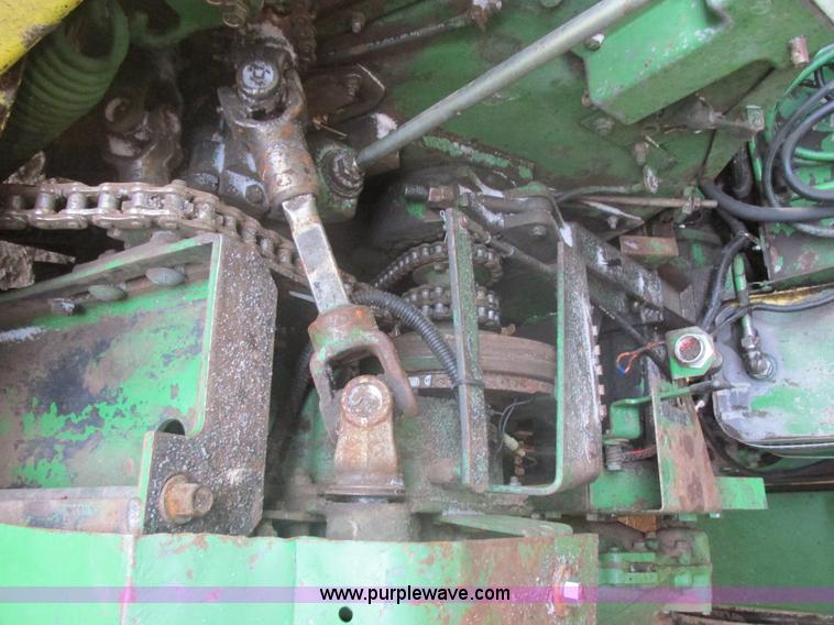 image for item E5425 1990 John Deere 5830 forage harvester