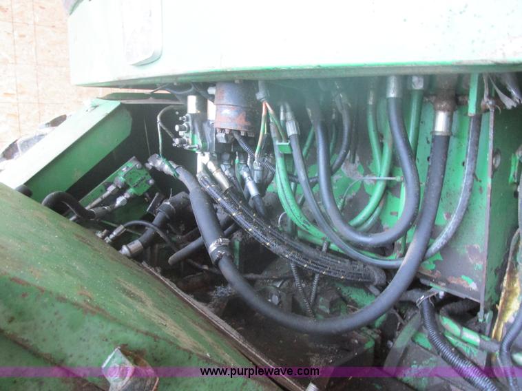 image for item E5425 1990 John Deere 5830 forage harvester