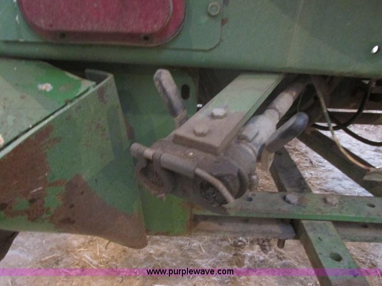 image for item E5425 1990 John Deere 5830 forage harvester