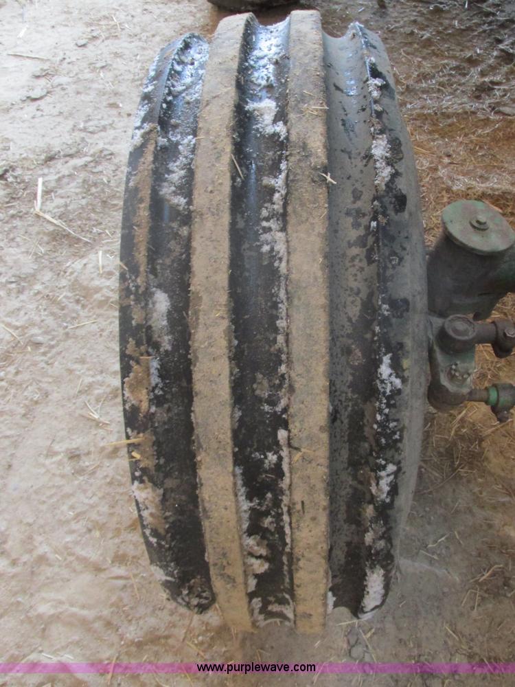 image for item E5425 1990 John Deere 5830 forage harvester