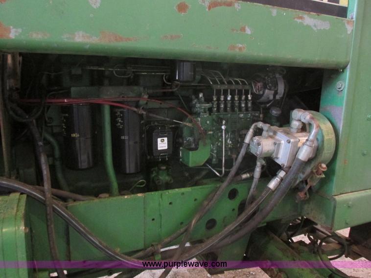 image for item E5425 1990 John Deere 5830 forage harvester