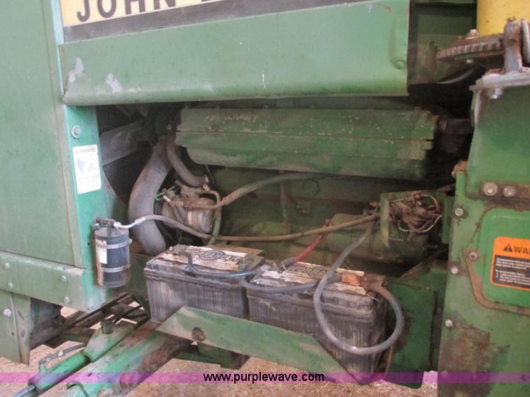 image for item E5425 1990 John Deere 5830 forage harvester
