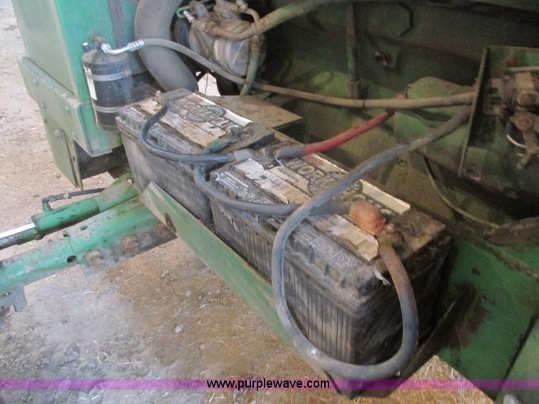 image for item E5425 1990 John Deere 5830 forage harvester