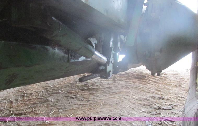 image for item E5425 1990 John Deere 5830 forage harvester