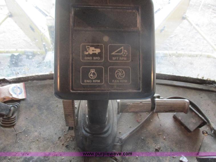 image for item E5425 1990 John Deere 5830 forage harvester