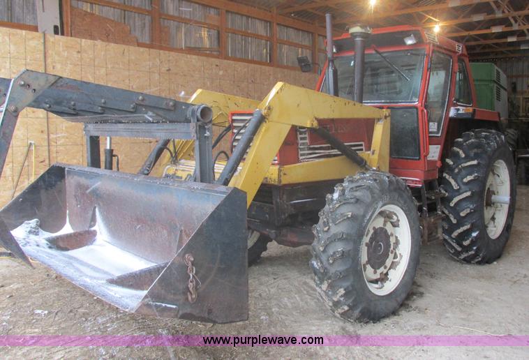 image for item E5427 Hesston 1380DT MFWD tractor