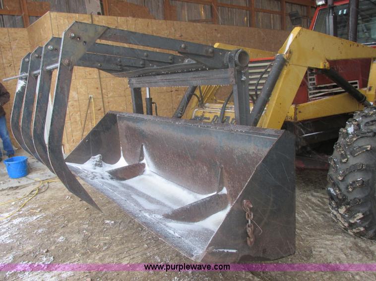 image for item E5427 Hesston 1380DT MFWD tractor