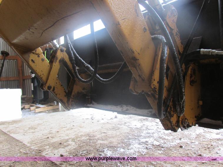 image for item E5427 Hesston 1380DT MFWD tractor