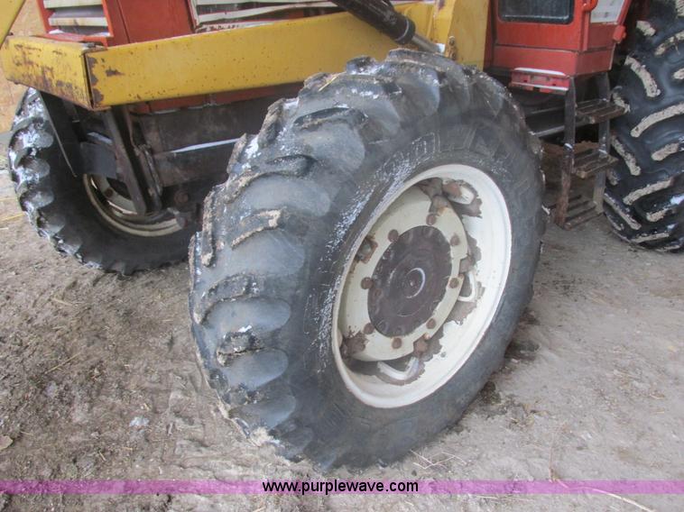 image for item E5427 Hesston 1380DT MFWD tractor