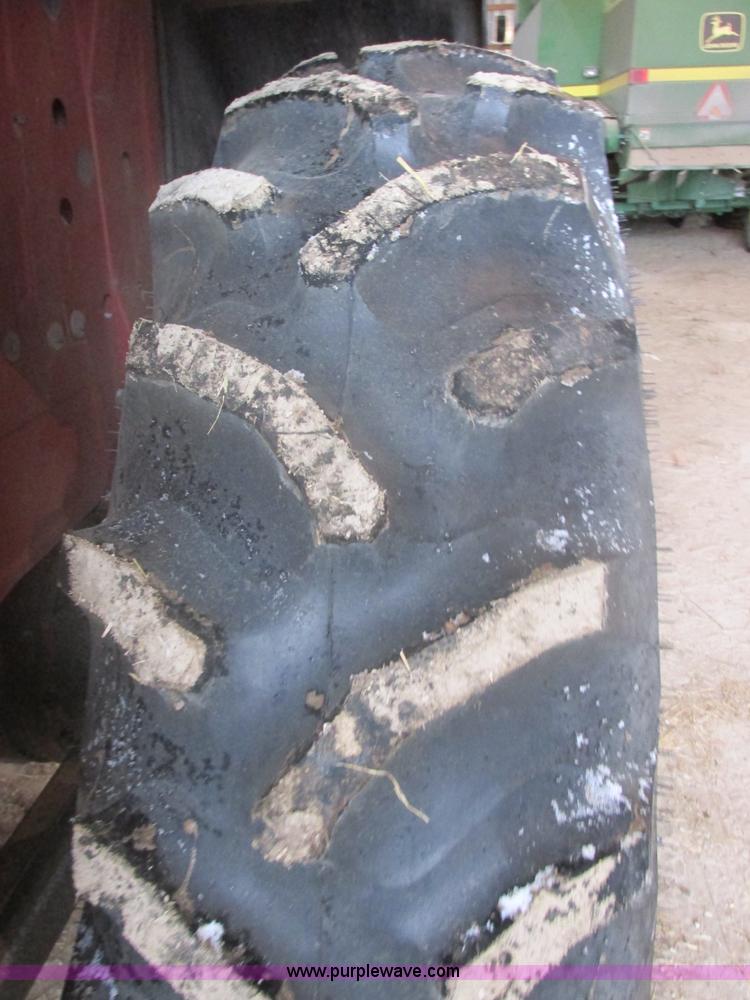 image for item E5427 Hesston 1380DT MFWD tractor