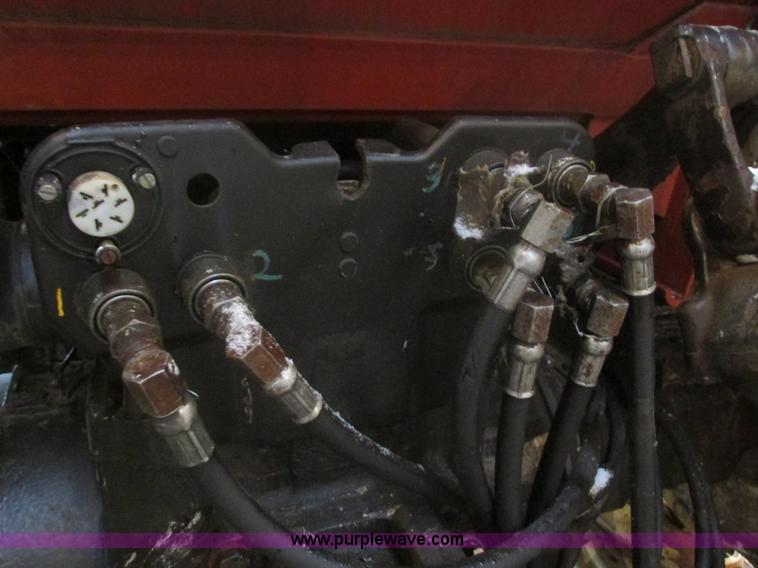 image for item E5427 Hesston 1380DT MFWD tractor