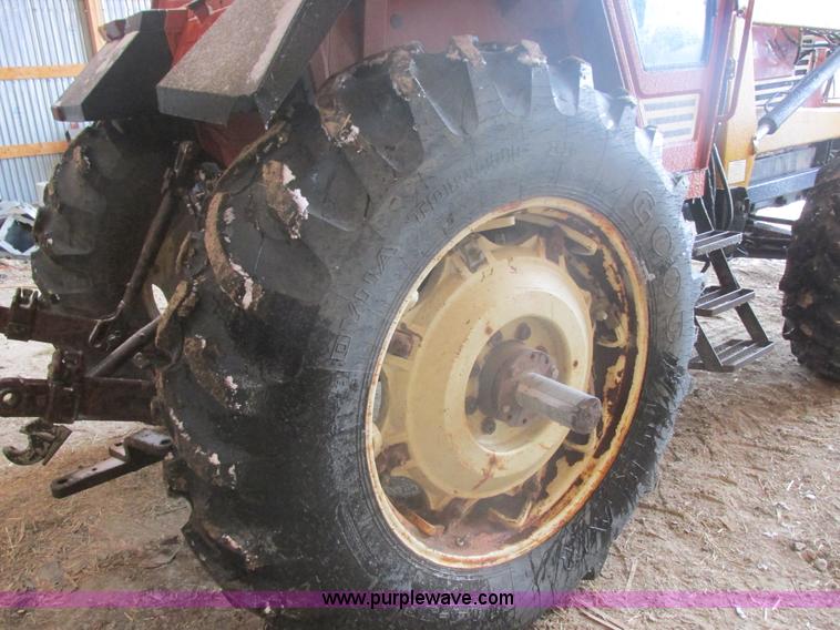 image for item E5427 Hesston 1380DT MFWD tractor