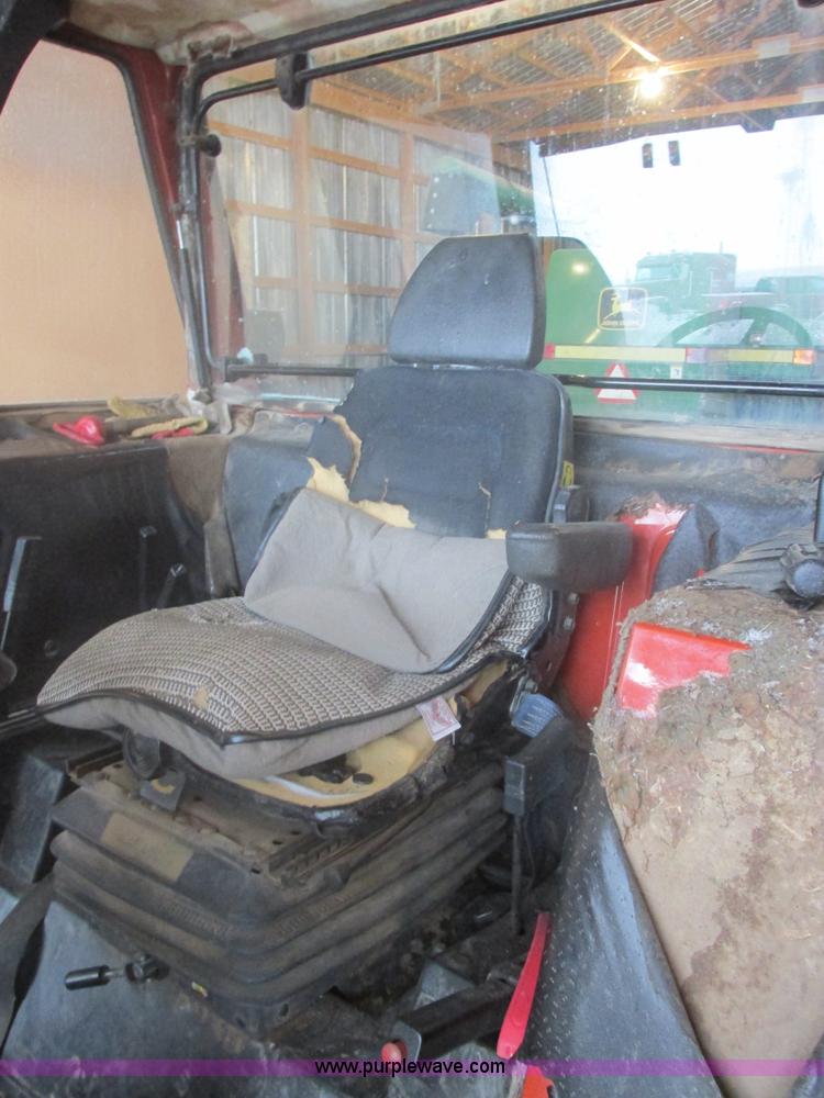 image for item E5427 Hesston 1380DT MFWD tractor