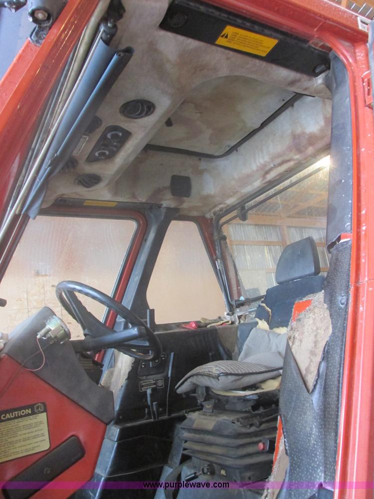 image for item E5427 Hesston 1380DT MFWD tractor