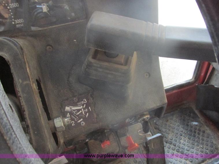 image for item E5427 Hesston 1380DT MFWD tractor