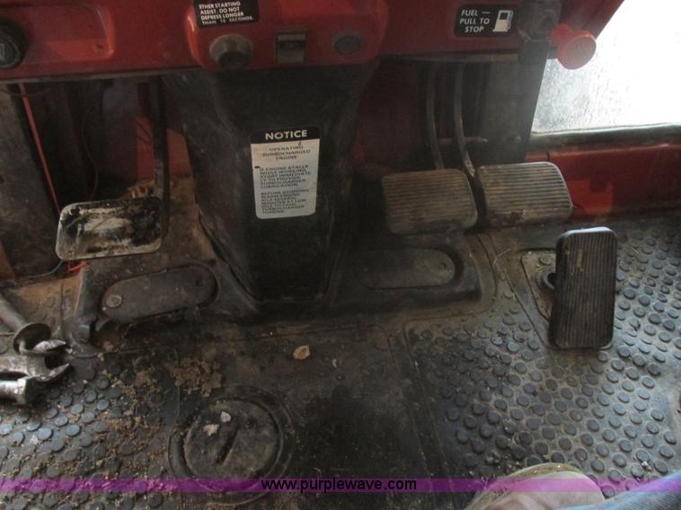 image for item E5427 Hesston 1380DT MFWD tractor