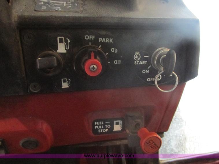 image for item E5427 Hesston 1380DT MFWD tractor