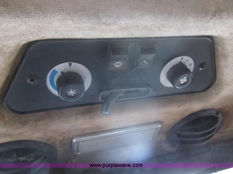 image for item E5427 Hesston 1380DT MFWD tractor