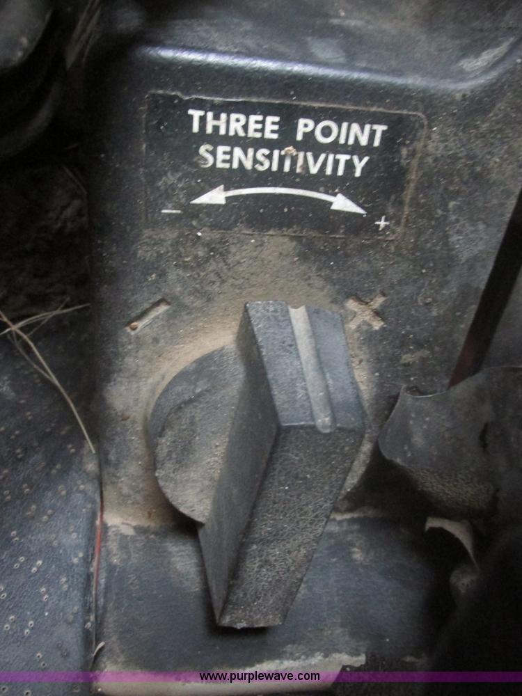 image for item E5427 Hesston 1380DT MFWD tractor