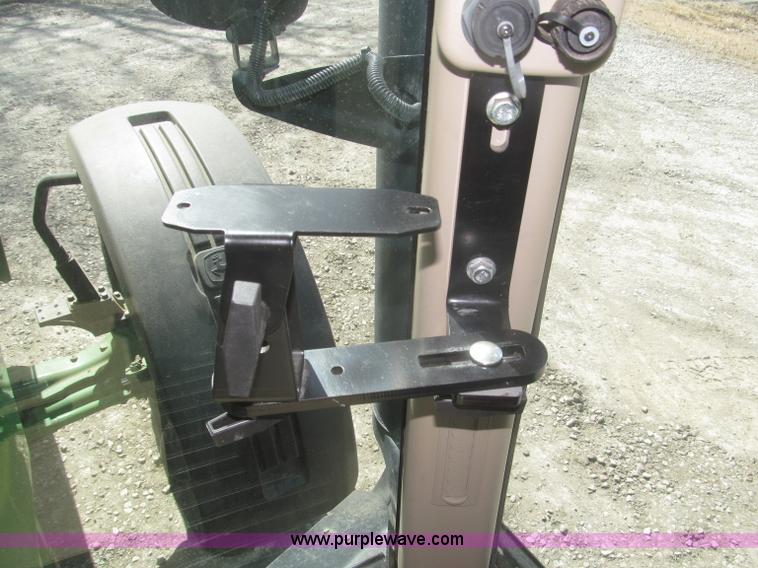 image for item F7317 2010 John Deere 8270R MFWD tractor