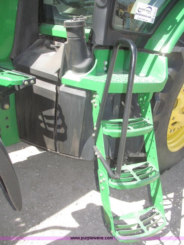 image for item F7317 2010 John Deere 8270R MFWD tractor