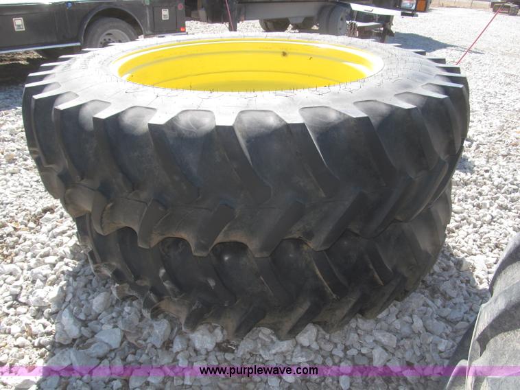 image for item F7317 2010 John Deere 8270R MFWD tractor