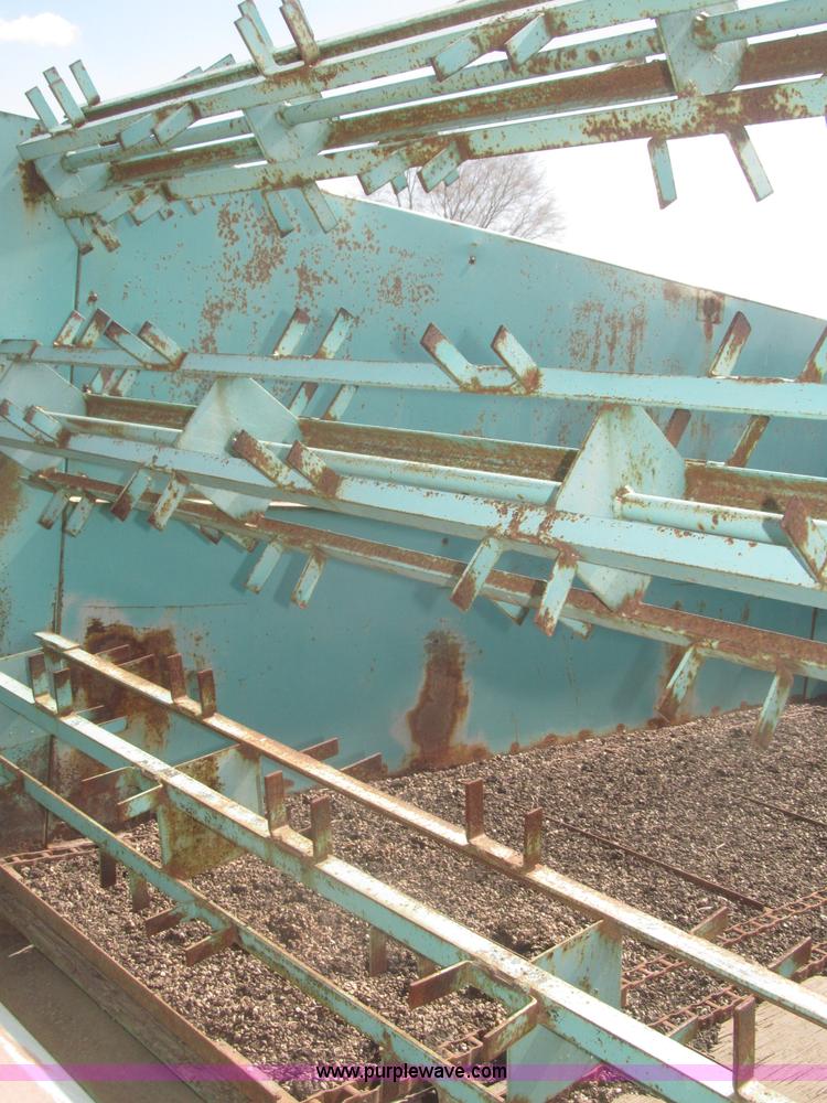 image for item F7321 Forage King A186 forage wagon